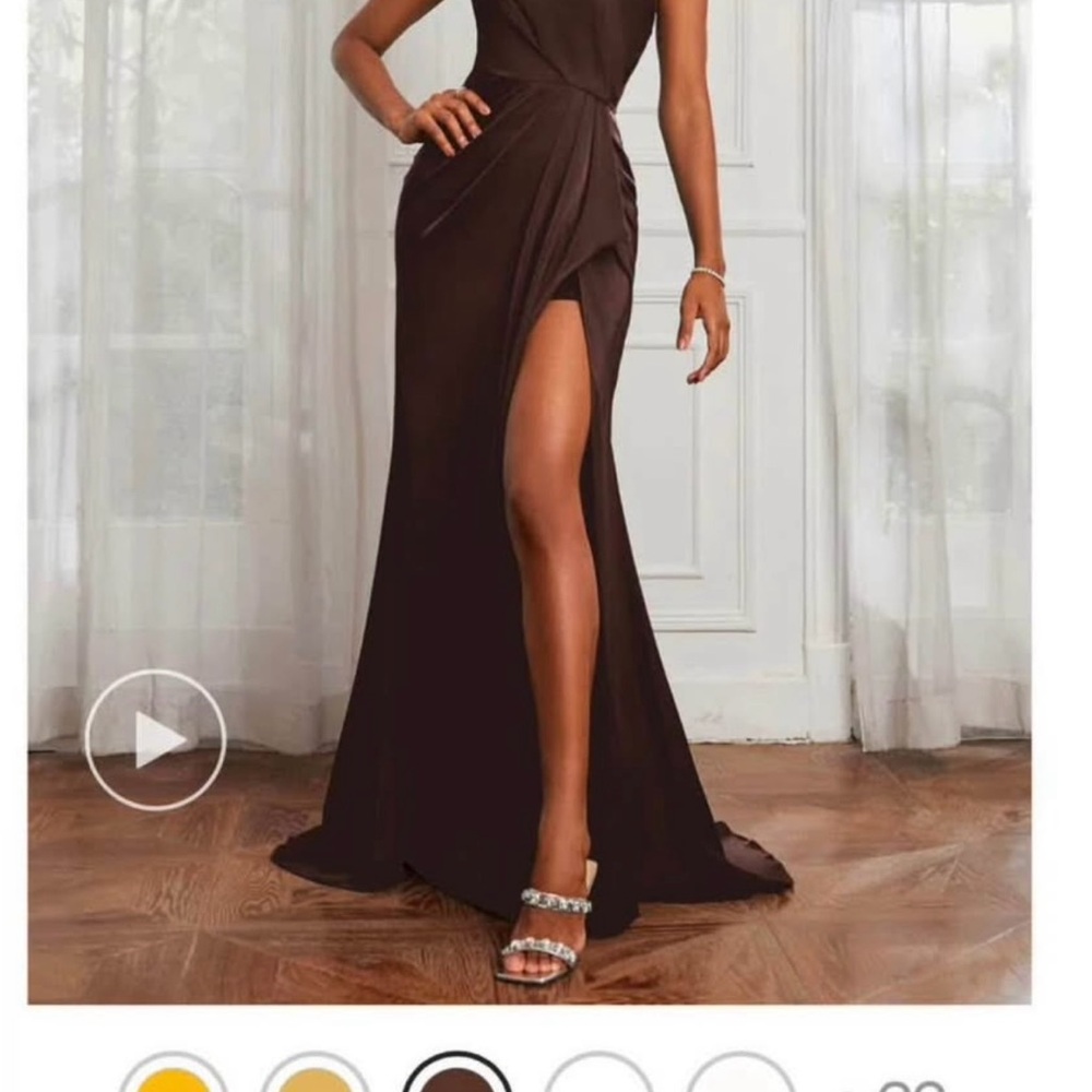 Chic Black Sleeveless Wedding Dress